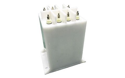 什么情況會(huì)引起補(bǔ)償電容器發(fā)生過電流？